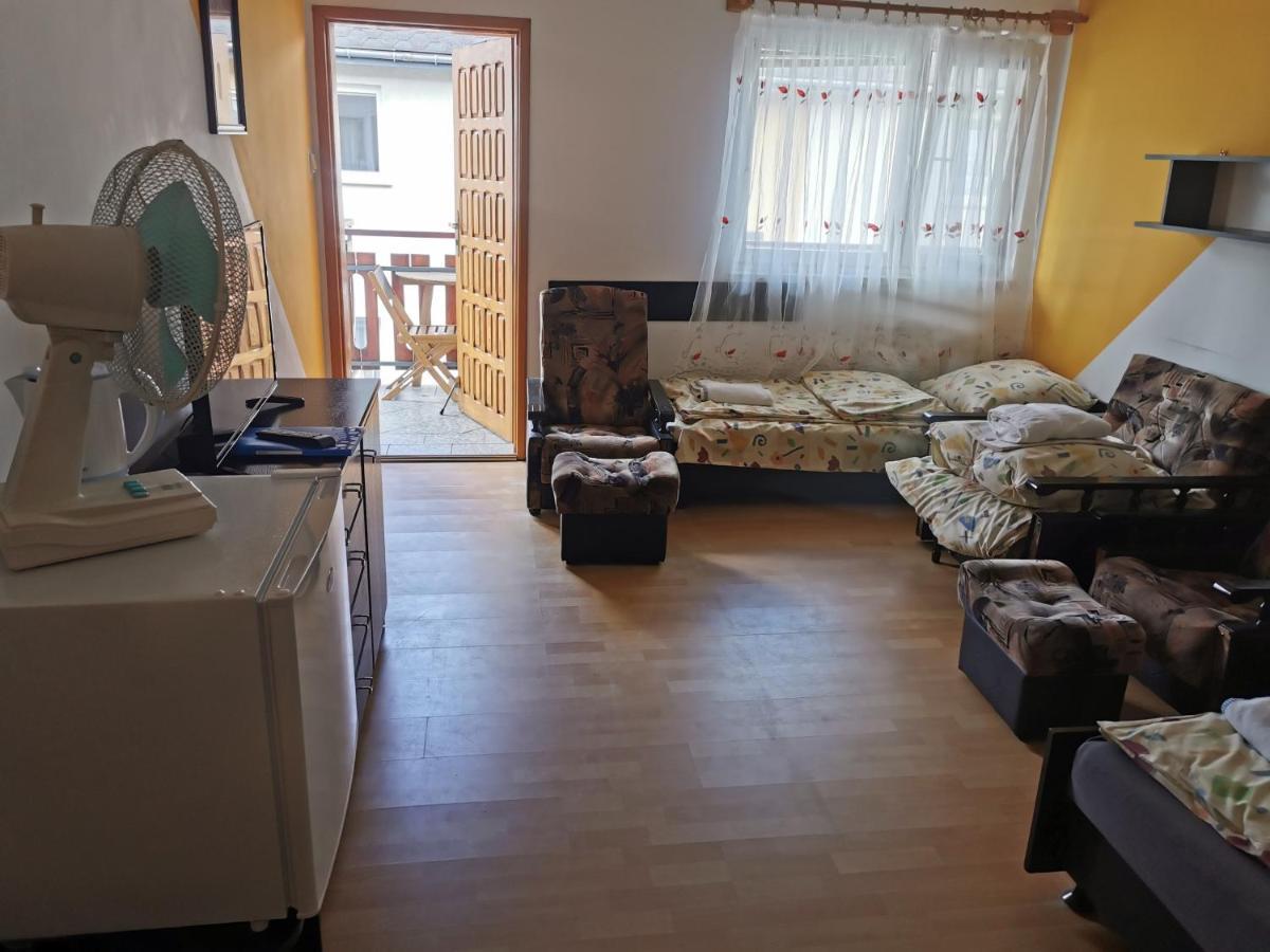 Dom Wczasowy Maja Dzwirzyno Bagian luar foto